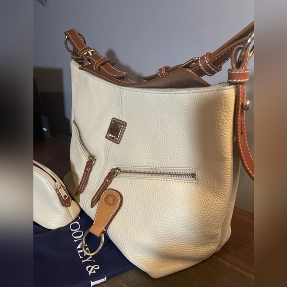 DOONEY & BOURKE PEBBLED LEATHER HOBO BAG BUNDLE - Picture 12 of 13